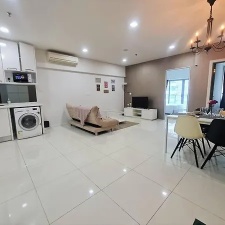 Summer Suites Apartment @Klcc By Sarah'S Lodge Kuala Lumpur Luaran gambar