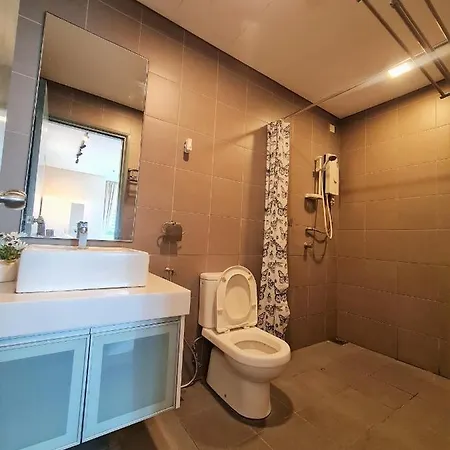 Summer Suites Apartment @Klcc By Sarah'S Lodge Kuala Lumpur Luaran gambar
