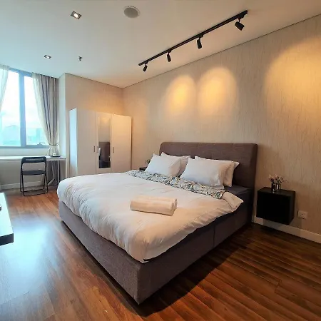Summer Suites Apartment @Klcc By Sarah'S Lodge Kuala Lumpur Luaran gambar