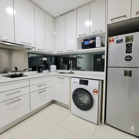 Summer Suites Apartment @Klcc By Sarah'S Lodge Kuala Lumpur Luaran gambar