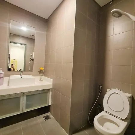 Summer Suites Apartment @Klcc By Sarah'S Lodge Kuala Lumpur Luaran gambar
