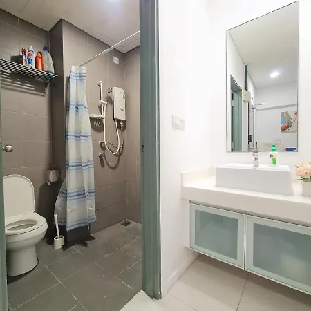 Summer Suites Apartment @Klcc By Sarah'S Lodge Kuala Lumpur Luaran gambar