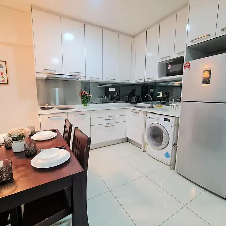Summer Suites Apartment @Klcc By Sarah'S Lodge Kuala Lumpur Luaran gambar